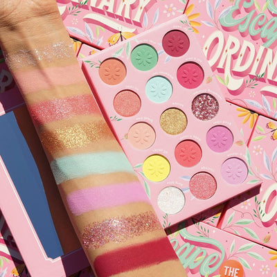 Kara Escape The Ordinary Shadow Palette "NEW"
